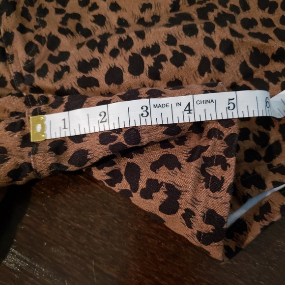 1990s Vintage leopard print shorts - Picture 3 of 6